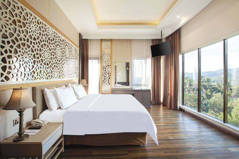 Suite Room - Photo 1