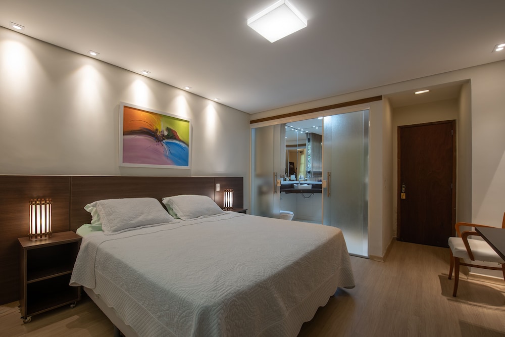 Superior Suite - Photo 2