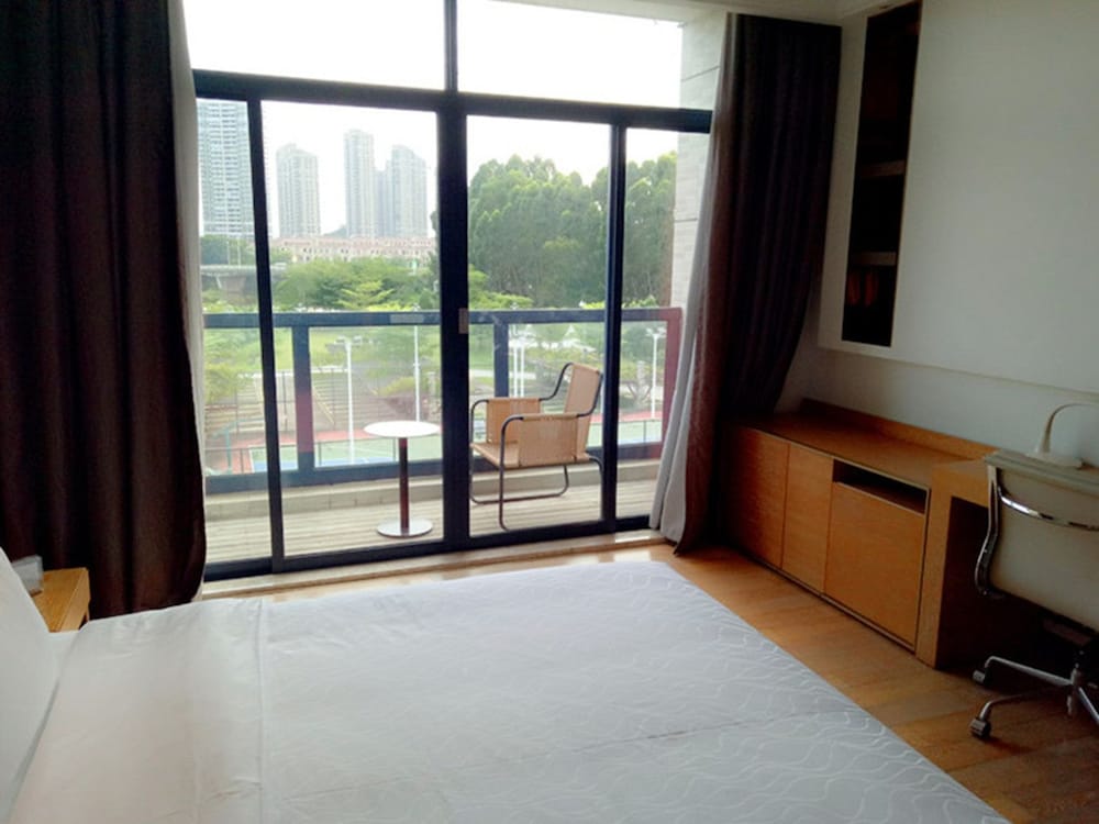 Lake View King Room photo 2