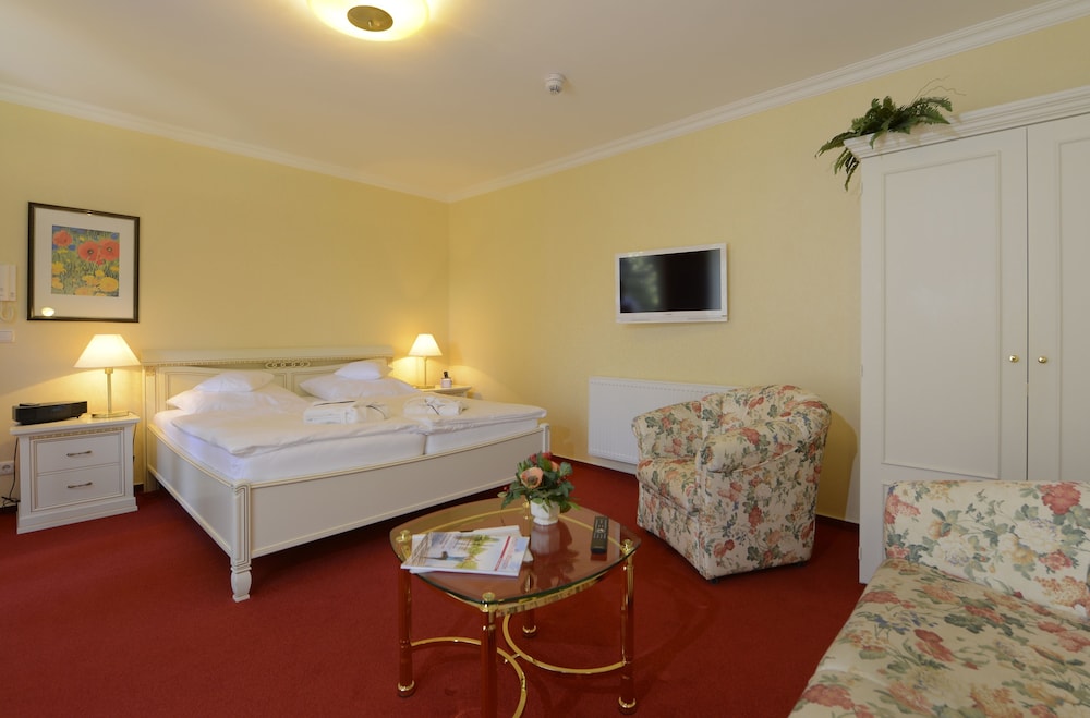 Junior Suite, 1 Bedroom, Terrace photo 3