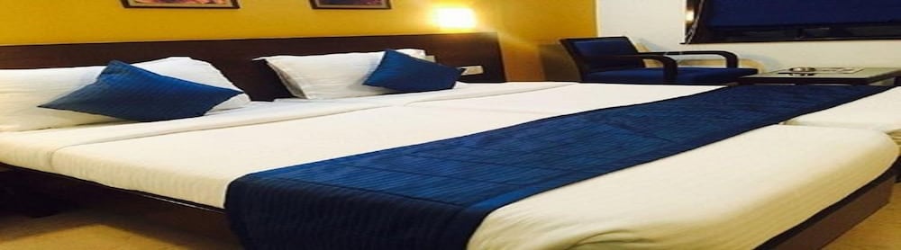 Deluxe Double or Twin Room, Non Smoking, Private Bathroom
