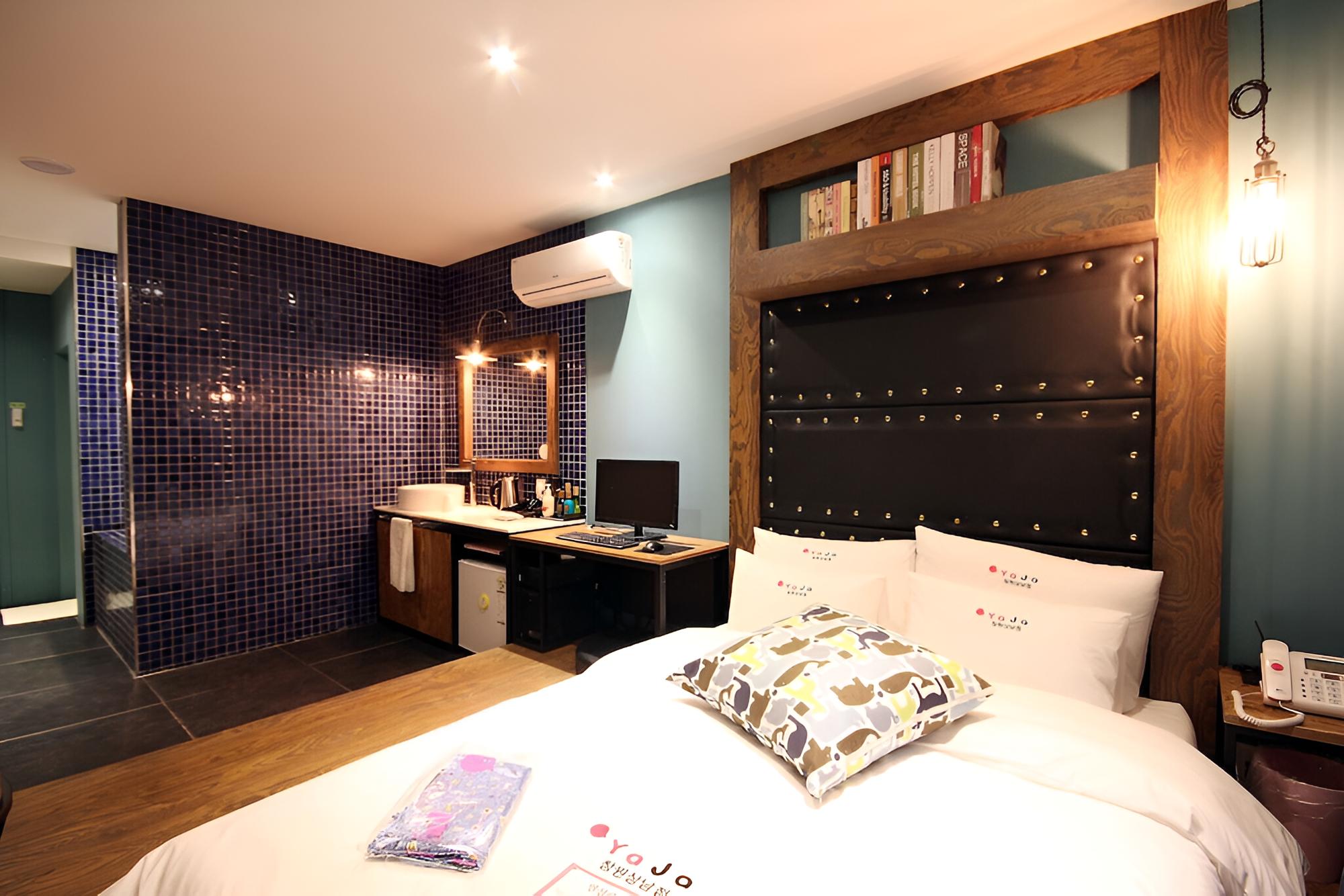 Room (Premium (Netflix YouTube air dressers) - Photo 13