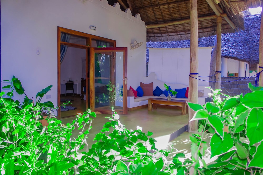 Deluxe Triple Room, Non Smoking, Garden View photo 1
