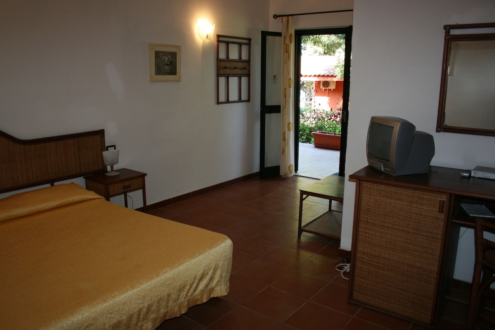 Standard Double Room, Garden View photo 3