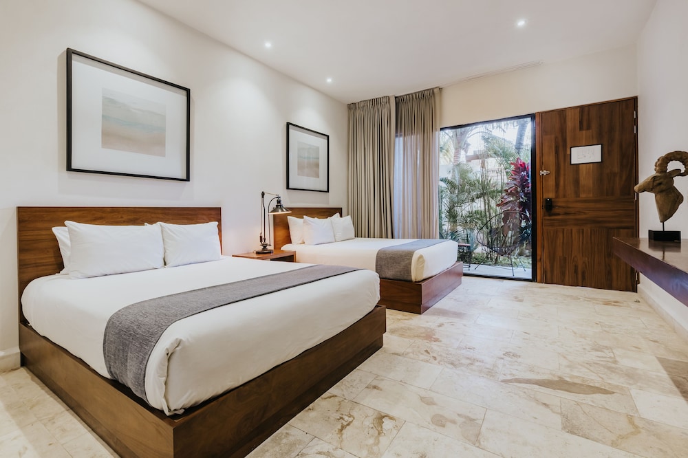 Deluxe Room with Two Queen Beds