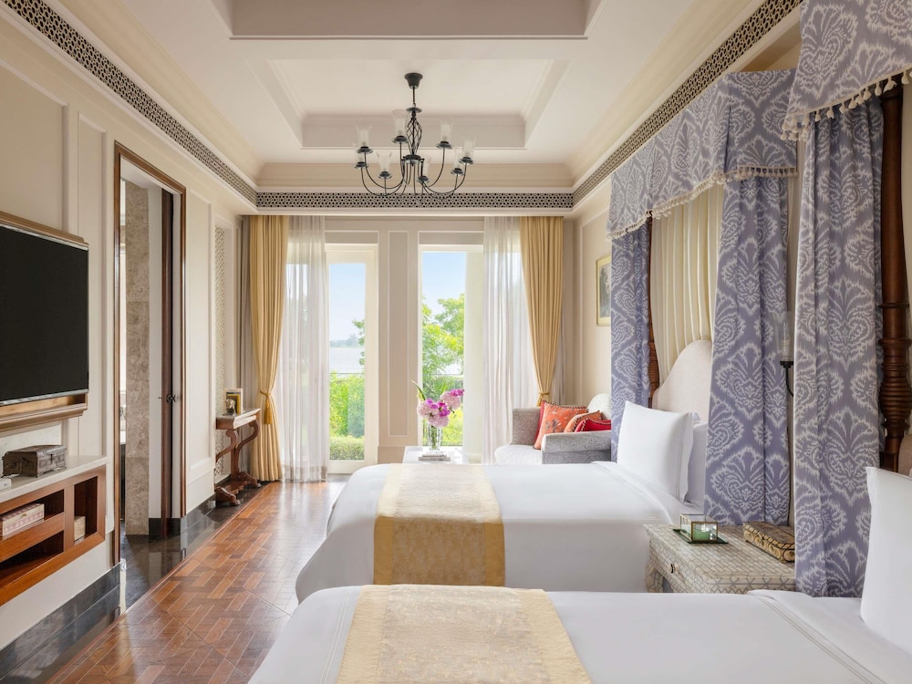 Signature Room, 2 Twin Beds