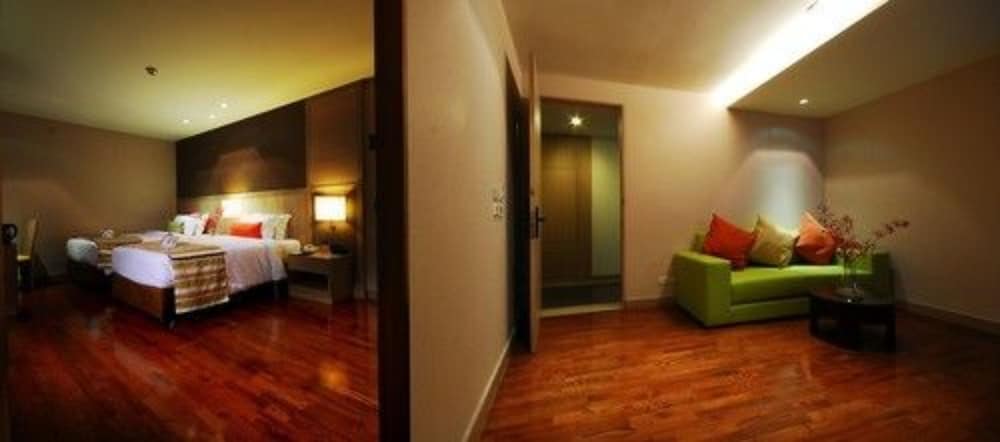 Two Bedroom Suite - Photo 17