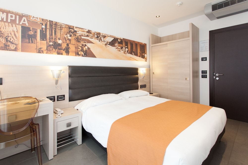 Double Room - Photo 1