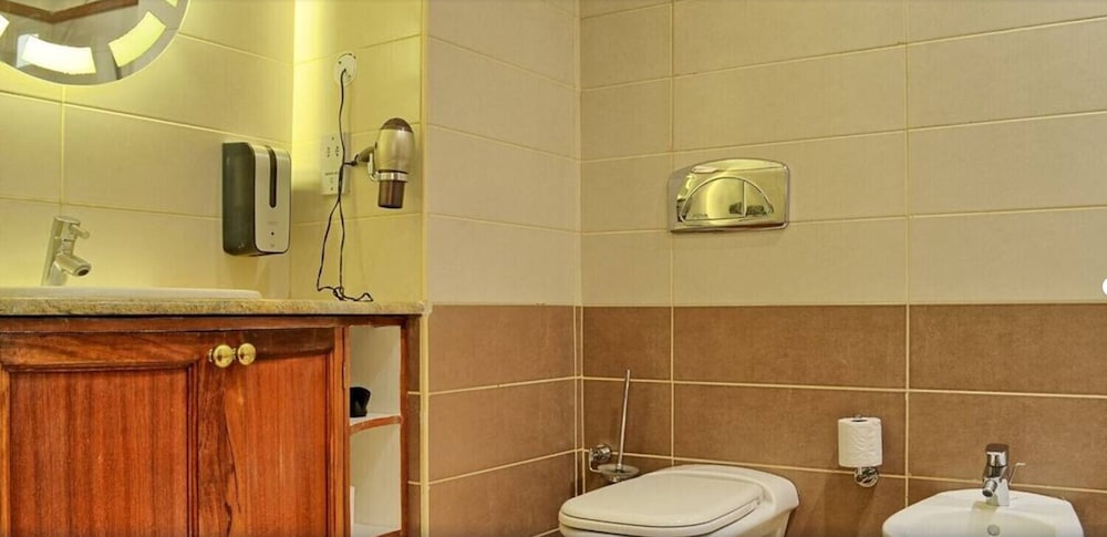 Deluxe Twin Room, 1 Bedroom, Garden View, Ground Floor photo 2