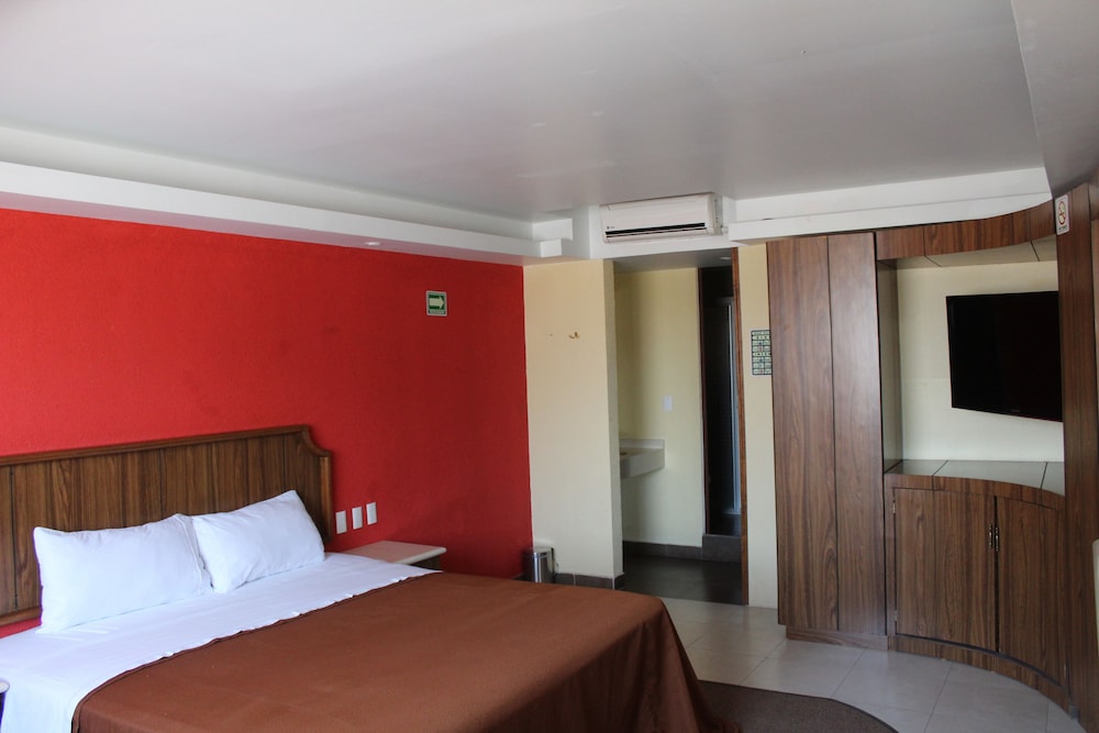 Double Room, 1 King Bed, Non Smoking photo 2