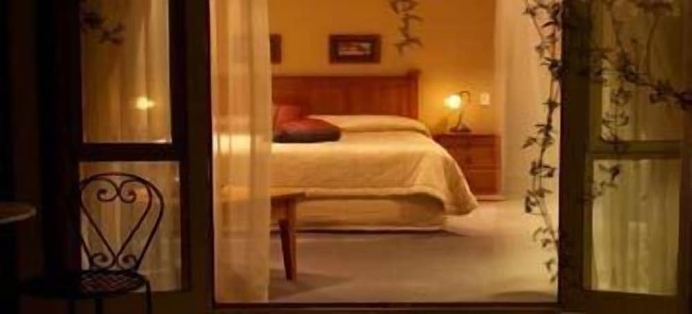 Deluxe House photo 3
