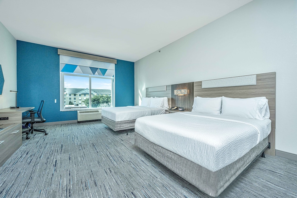 Standard Room, 2 Queen Beds, Accessible (Communications, Accessible Tub) - Photo 3