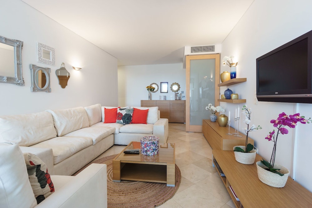 Apartment, 2 Bedrooms, Terrace, Pool View photo 1