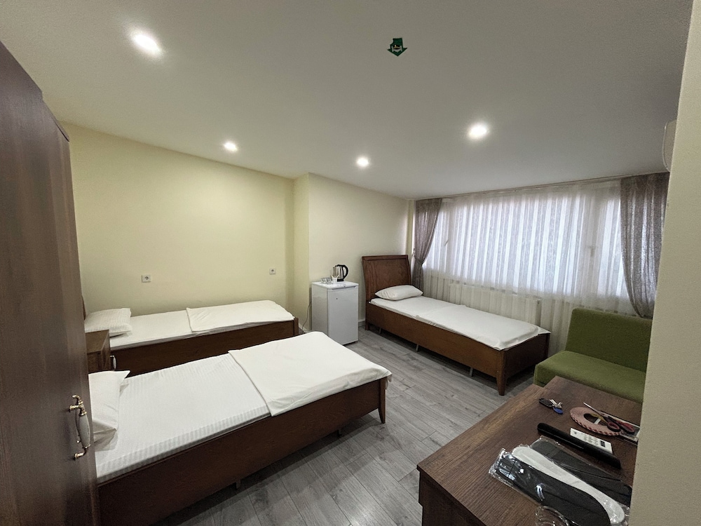 Deluxe Triple Room, City View