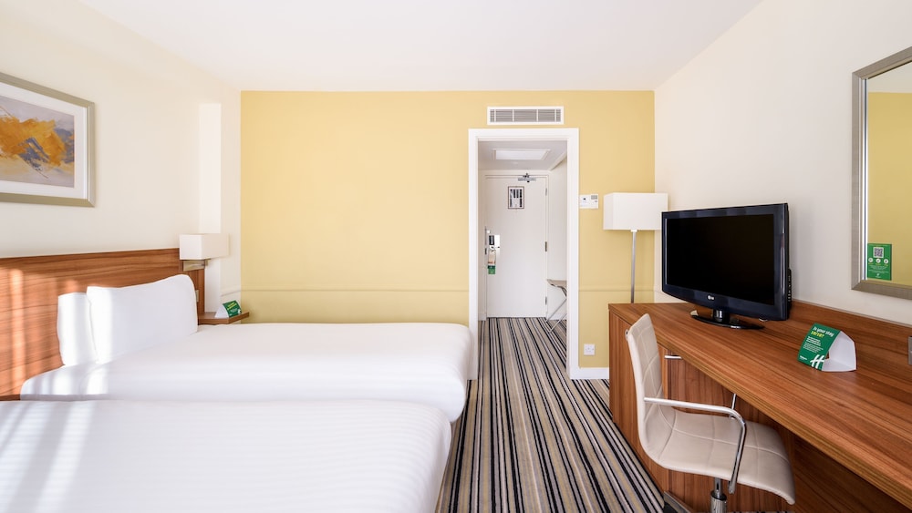 Standard Room, 2 Twin Beds - Photo 7