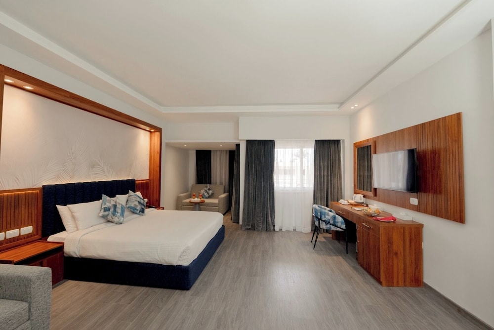 Premium Room, Balcony, Partial Sea View