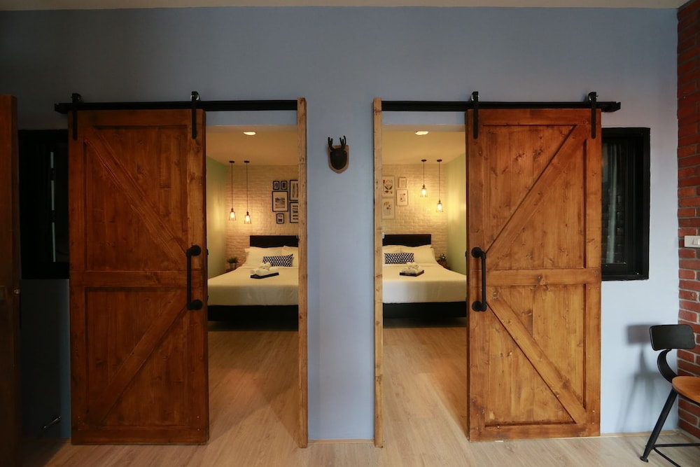 Two Bedroom Suite with Shower Only photo 3