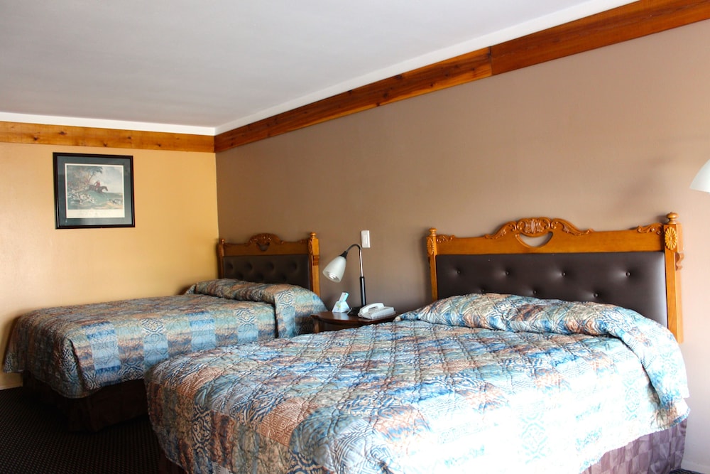 Standard Room, 2 Queen Beds photo 1