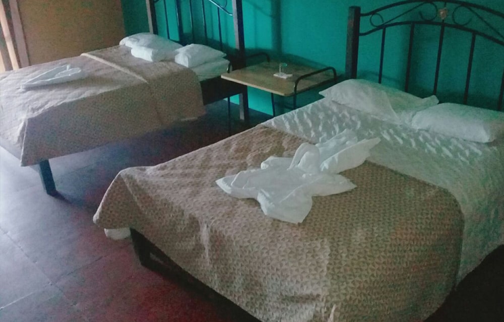 Classic Double Or Twin Room, 2 Double Beds, Non Smoking photo 3
