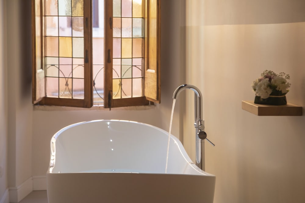 Double Room, Jetted Tub photo 3