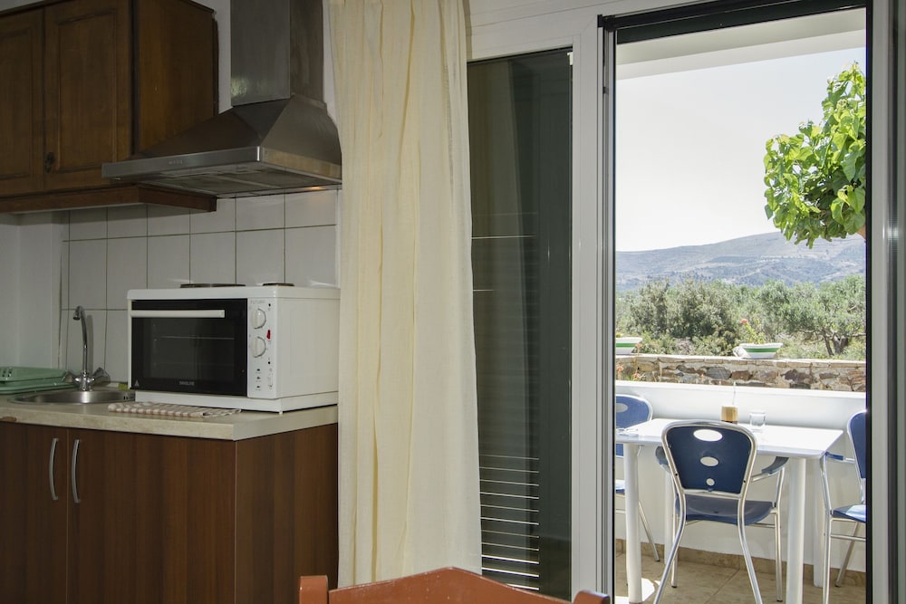 Apartment, 1 Bedroom, Partial Sea View, Ground Floor photo 2