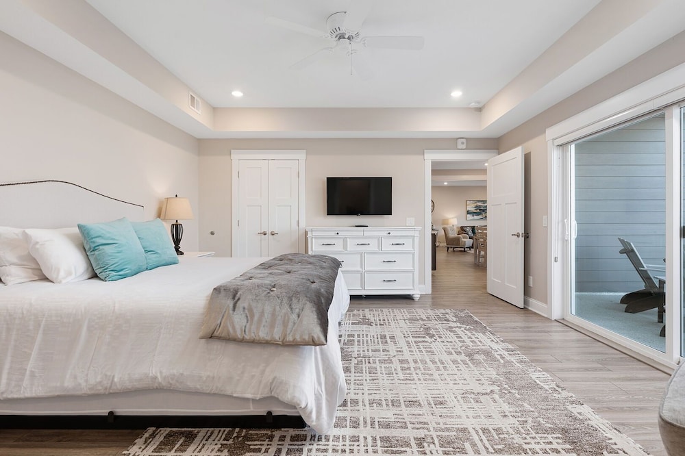 Condo photo 1