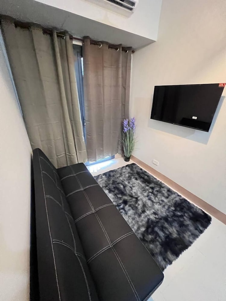 Comfort Condo, 1 Bedroom, Balcony, Pool View