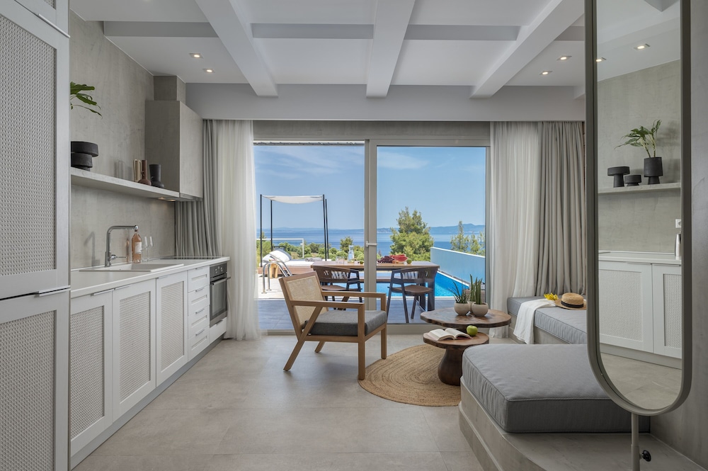 Duplex Suite Sea View Private Pool