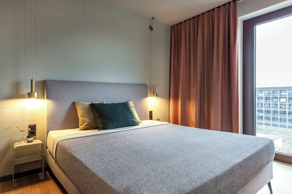Luxury Studio, 1 Queen Bed