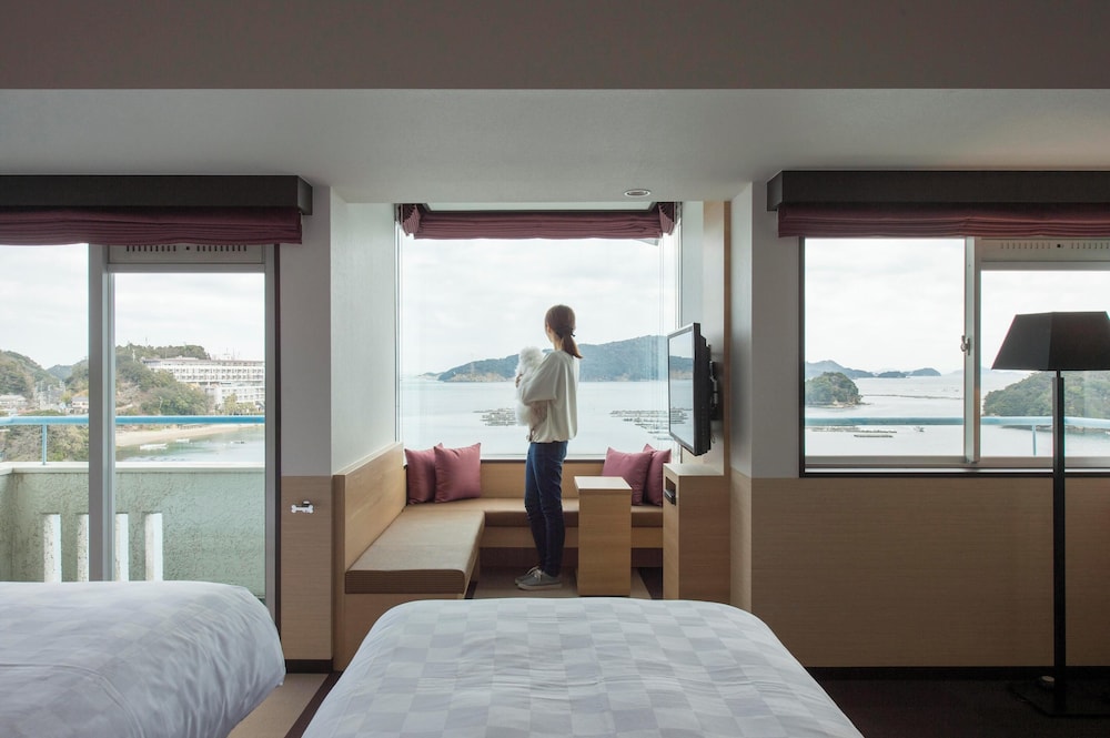 Ocean View Deluxe Japanese-Western-Style Room(Non-smoking) photo 1