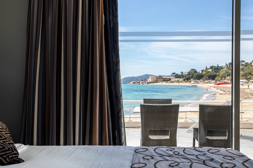 Family Room, Terrace, Sea View photo 3