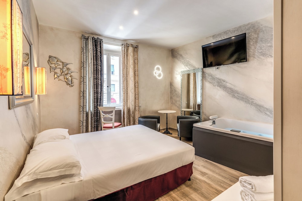Comfort Suite thumbnail 6