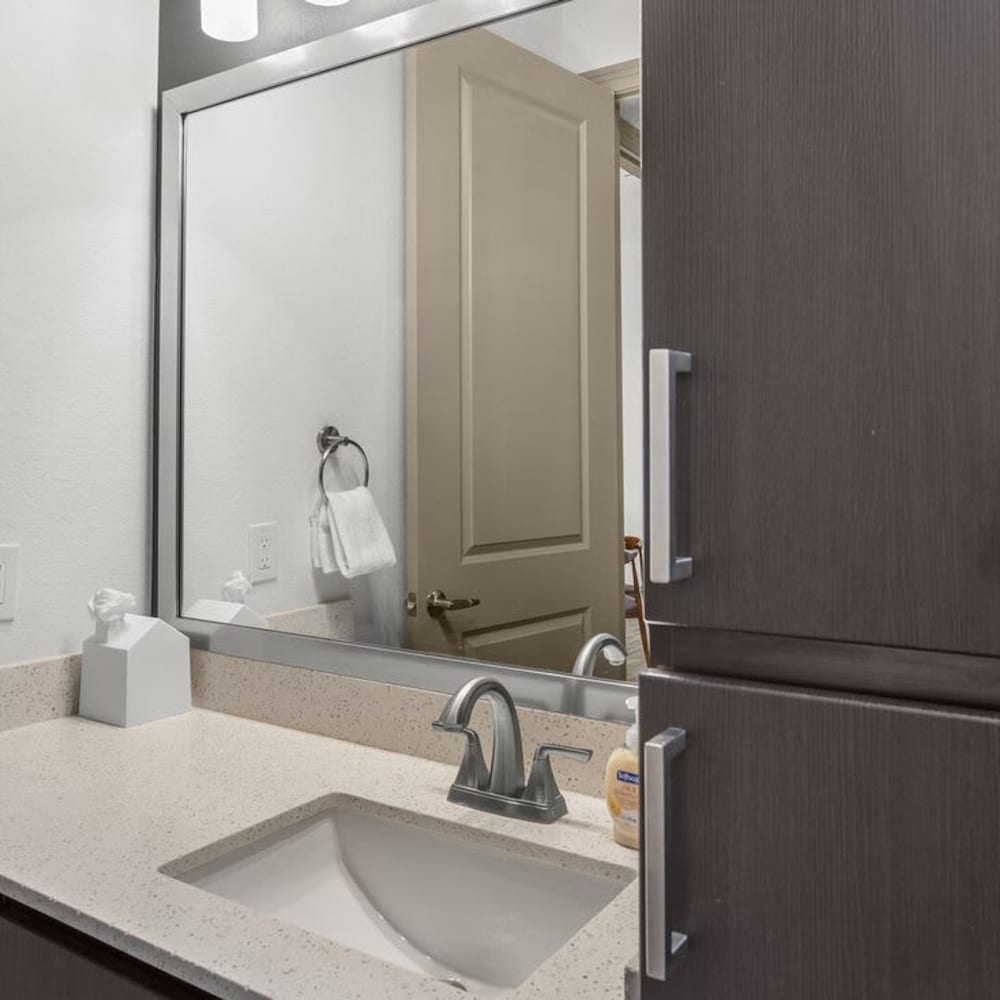 Modern 2BR Cozysuites on Town Lake Waterfront 03, Foto 8