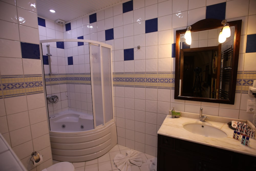 Standard Room photo 2