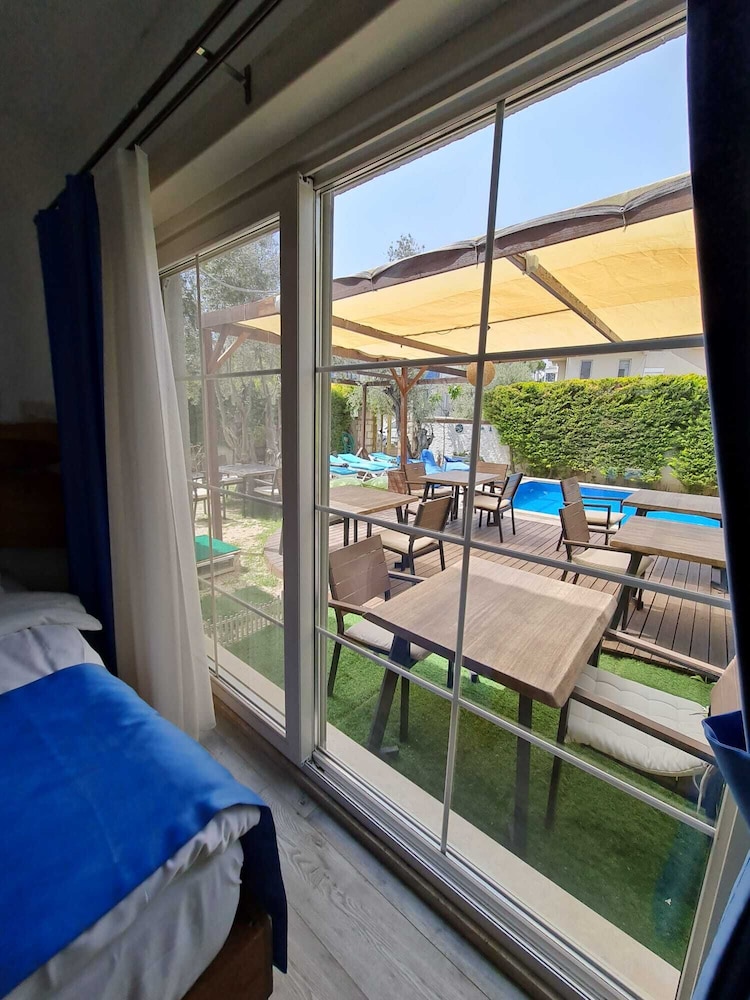 Standard Quadruple Room - Photo 7
