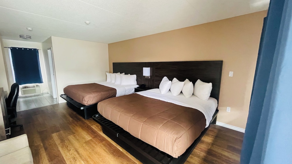Room (2 King beds) - Photo 4