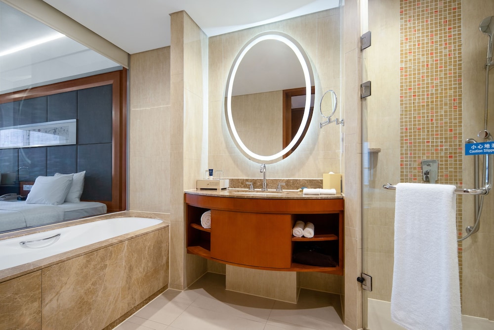 Twin Room, 2 Double Beds, City View - Photo 3