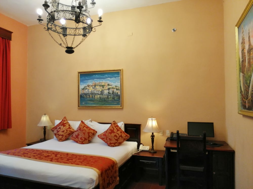 Deluxe Room, Jetted Tub and Private Terrace - Photo 5