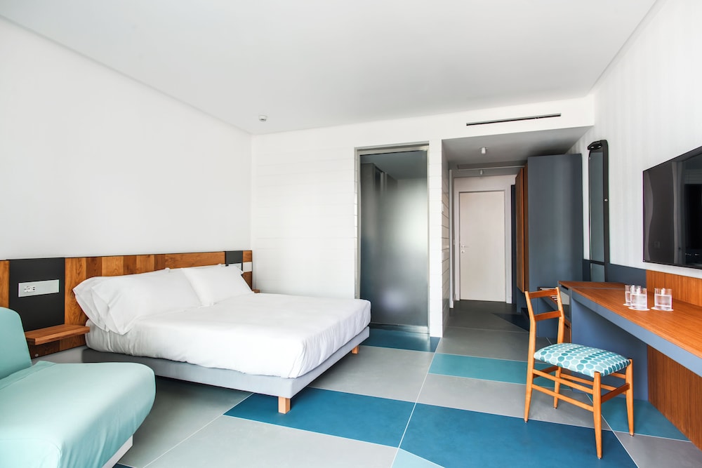 Classic Triple Room photo 1