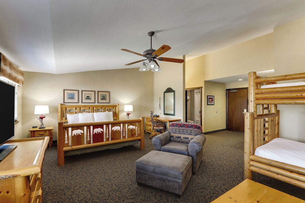 Expanded King with Bunk Bed - Photo 5