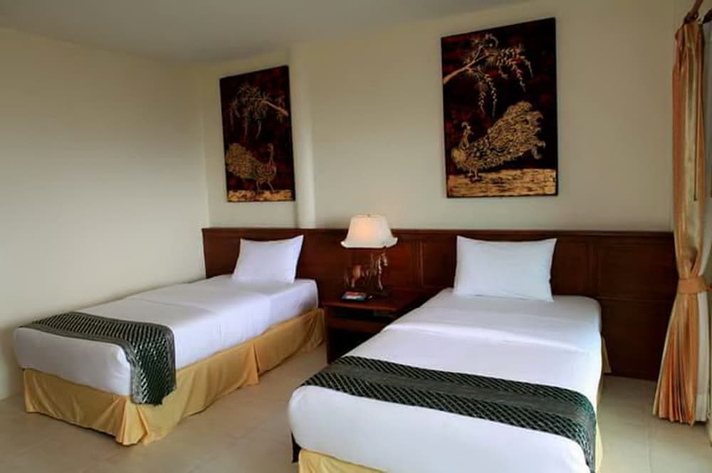 Deluxe Suite Twin Room photo 2