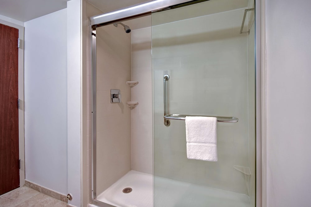 King Standard Room - Photo 4