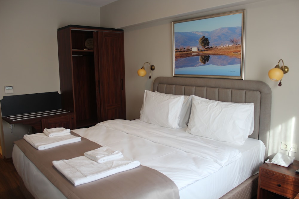 Economy Double Room photo 2