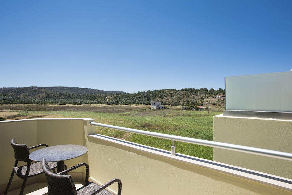 Family Apartment with Mountain View - Photo 2