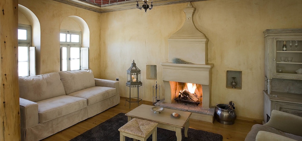 Suite, Balcony, Mountain View photo 1