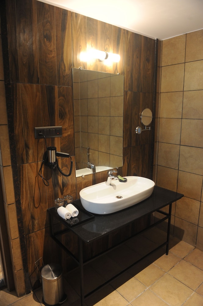 Summer Suite - Photo 9