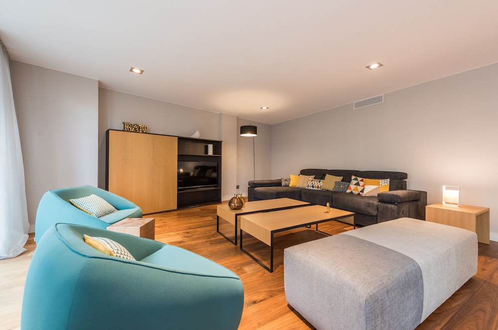 Grand Apartment, 3 Bedrooms - Photo 18