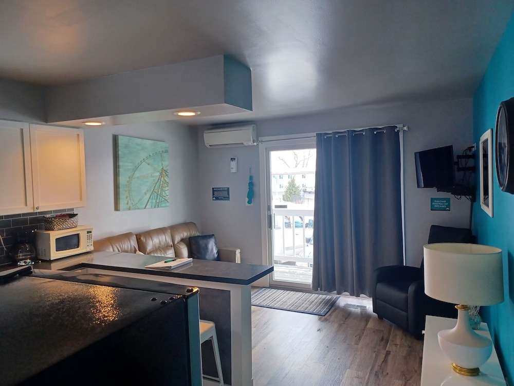 Apartment, 1 Bedroom, Kitchen photo 2