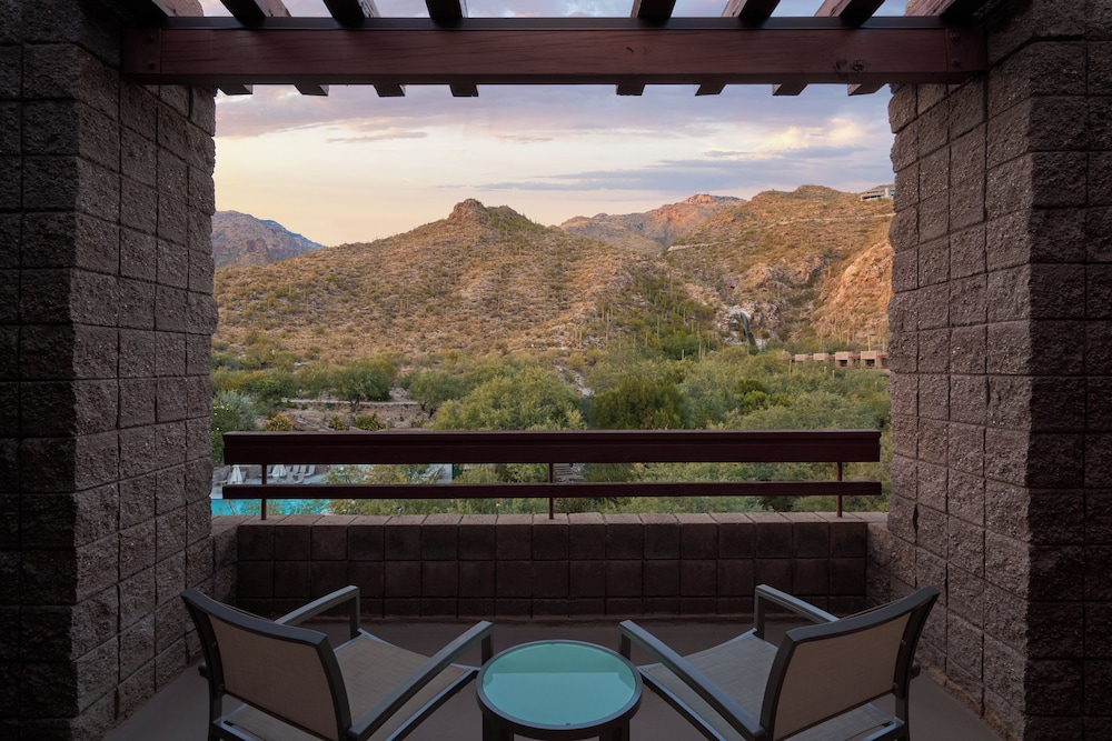 Suite, 1 King Bed (Canyon) - Photo 7