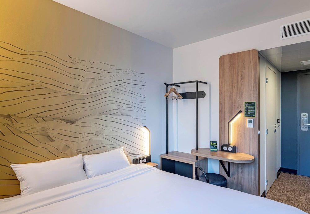Standard Double Room, Non Smoking - Photo 1